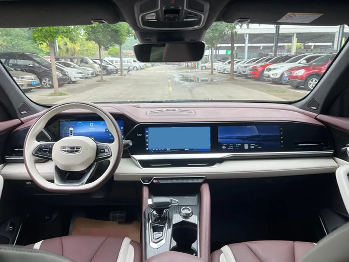 2021 Geely Monjaro 2.0T 218HP L4 7DCT,autocango,china used car exporter,china ev exporter,chinese used car exporter,chinese used ev exporter