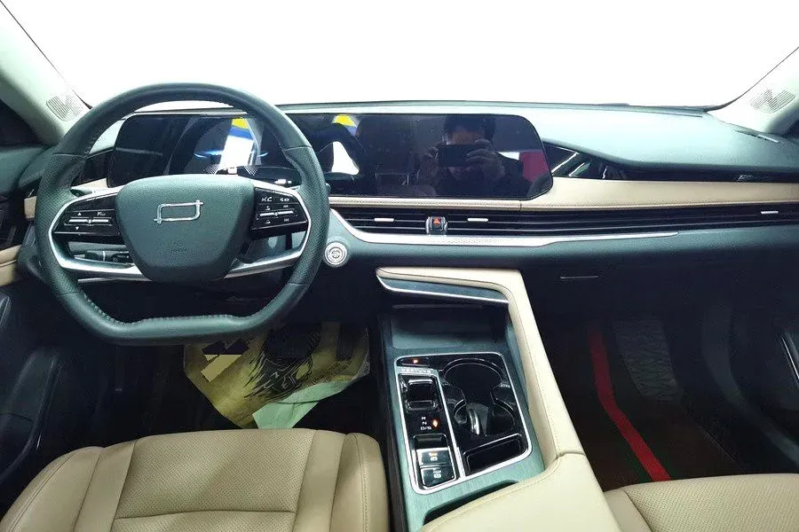 2024 Bestune B70 1.5T 169HP L4 7DCT,autocango,china used car exporter,china ev exporter,chinese used car exporter,chinese used ev exporter