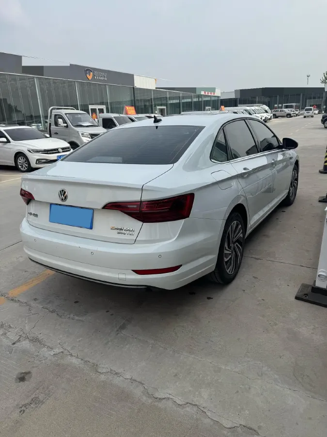 2021 Volkswagen Sagitar 1.2T 116HP L4 7DCT,autocango,china used car exporter,china ev exporter,chinese used car exporter,chinese used ev exporter