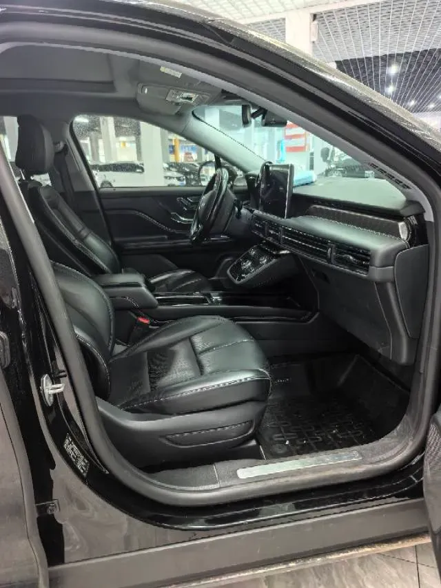 2021 Lincoln Corsair 2.0T 245HP L4 8AT,autocango,china used car exporter,china ev exporter,chinese used car exporter,chinese used ev exporter