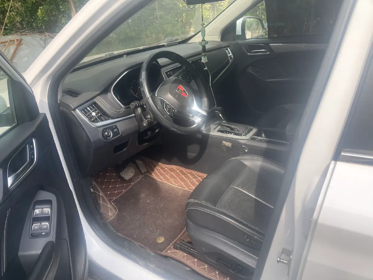 2020 Roewe i6 1.5T 169HP L4 7DCT,autocango,china used car exporter,china ev exporter,chinese used car exporter,chinese used ev exporter