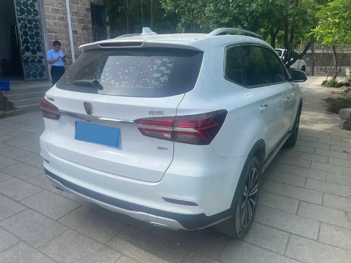 2020 Roewe i6 1.5T 169HP L4 7DCT,autocango,china used car exporter,china ev exporter,chinese used car exporter,chinese used ev exporter