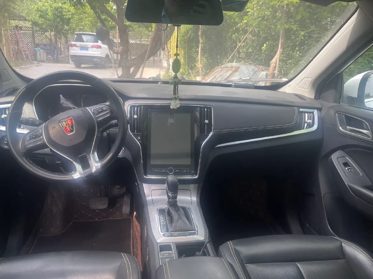 2020 Roewe i6 1.5T 169HP L4 7DCT,autocango,china used car exporter,china ev exporter,chinese used car exporter,chinese used ev exporter