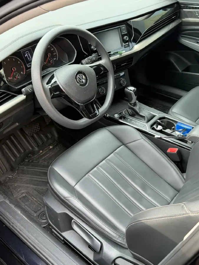 2019 Chevrolet Equinox 1.5T 180HP L4 6AT,autocango,china used car exporter,china ev exporter,chinese used car exporter,chinese used ev exporter