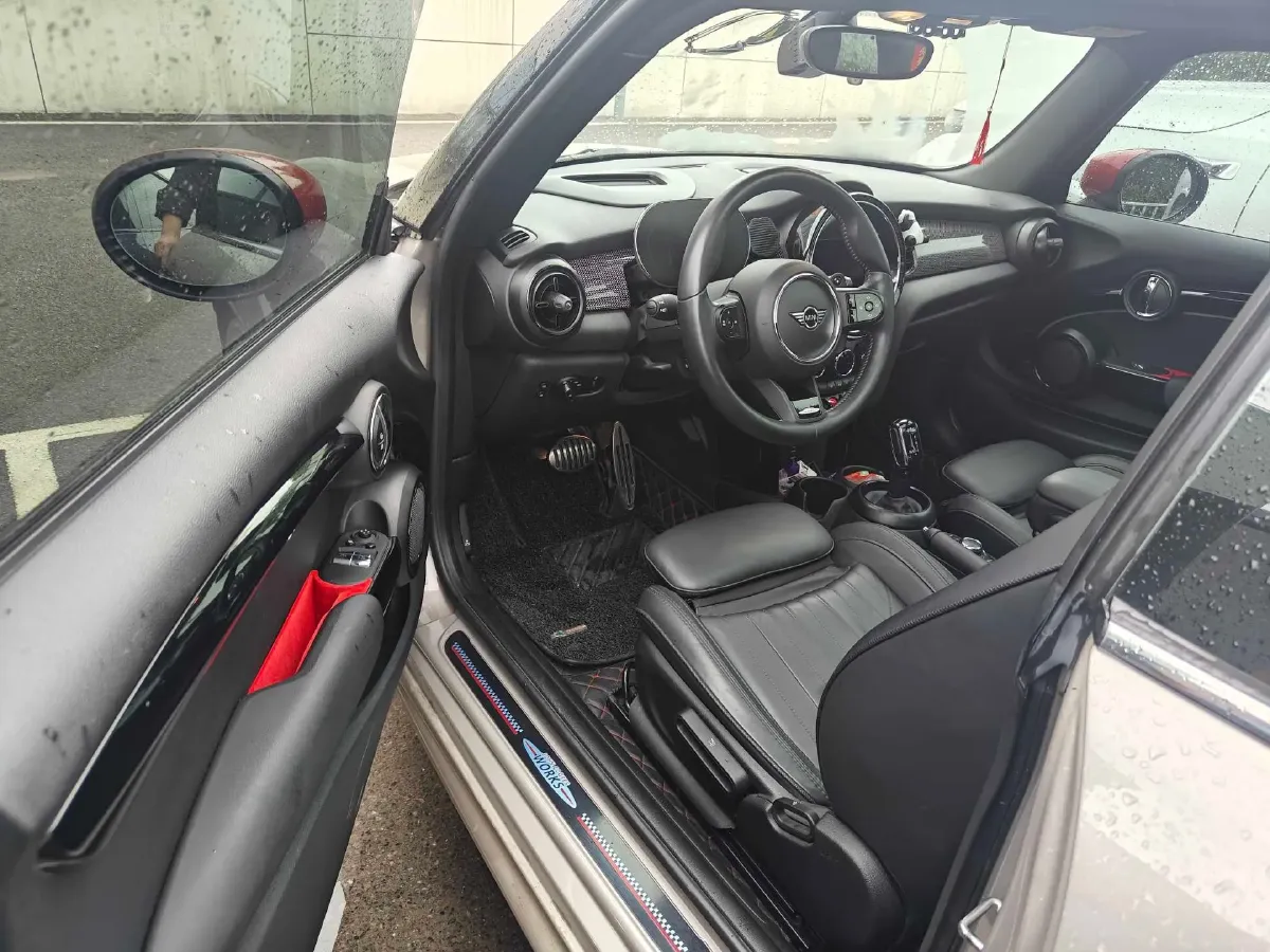 2022 MINI JCW 2.0T 231HP L4 8AT,autocango,china used car exporter,china ev exporter,chinese used car exporter,chinese used ev exporter