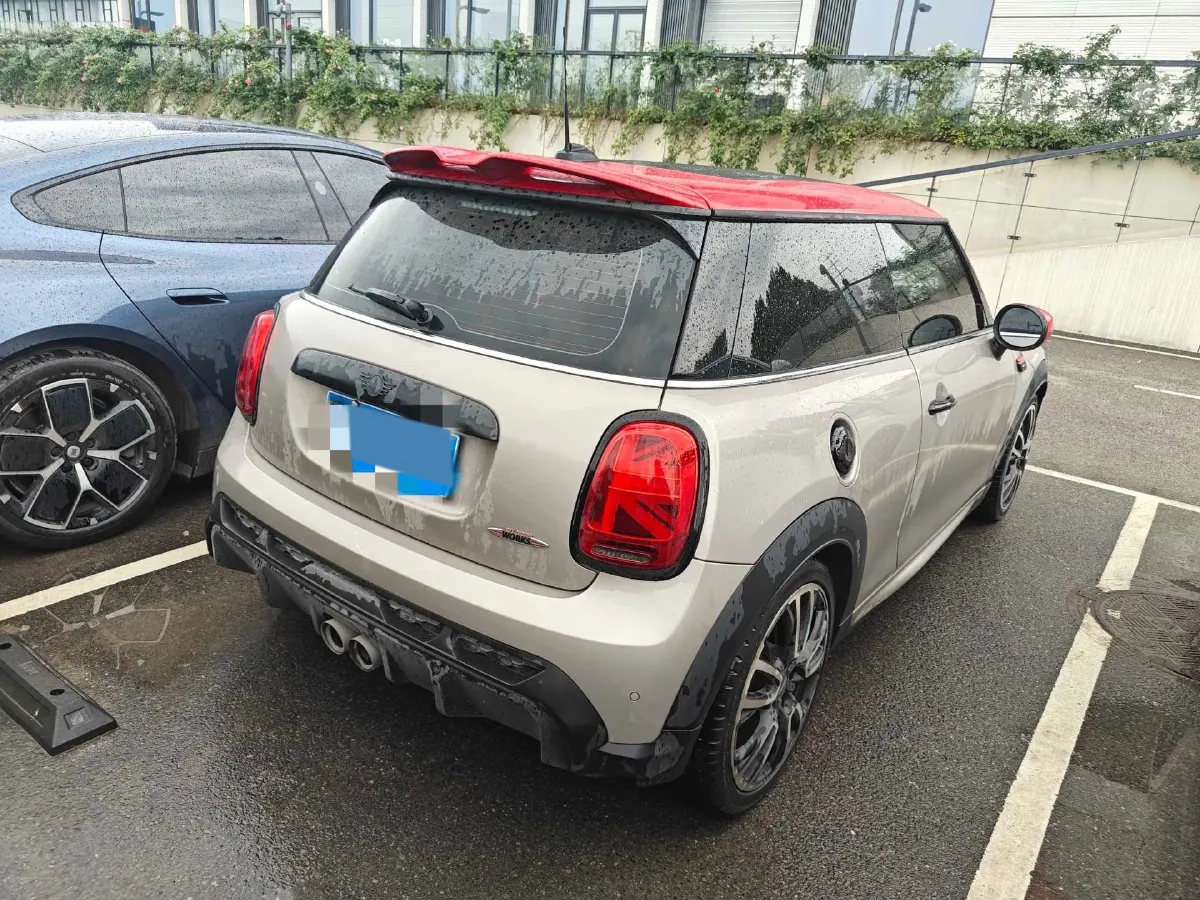 2022 MINI JCW 2.0T 231HP L4 8AT,autocango,china used car exporter,china ev exporter,chinese used car exporter,chinese used ev exporter