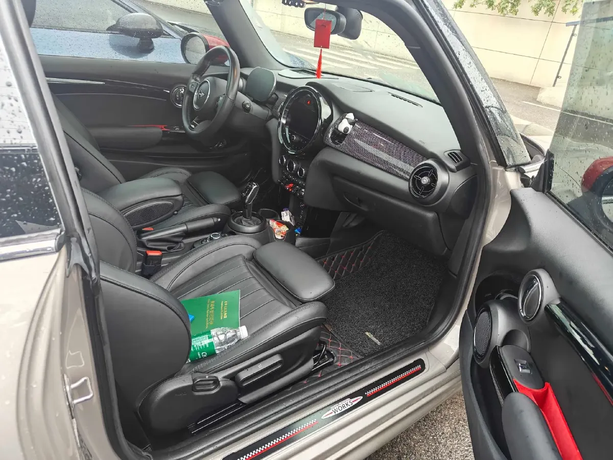 2022 MINI JCW 2.0T 231HP L4 8AT,autocango,china used car exporter,china ev exporter,chinese used car exporter,chinese used ev exporter