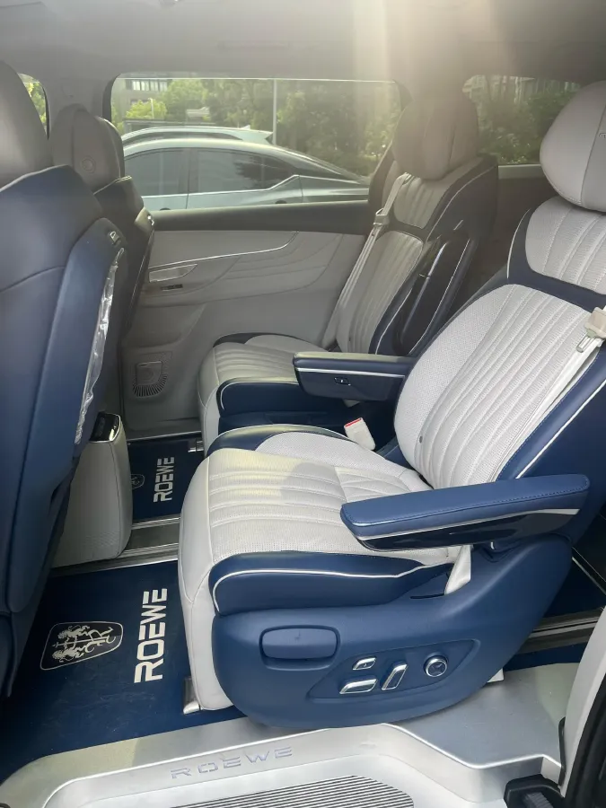 2022 Roewe iMAX8 2.0T 234HP L4 8AT,autocango,china used car exporter,china ev exporter,chinese used car exporter,chinese used ev exporter