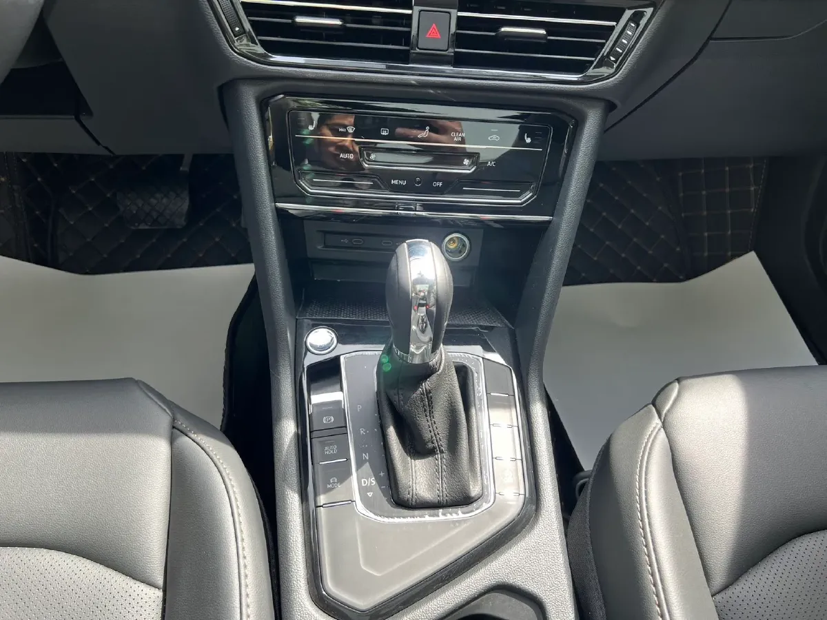 2022 Volkswagen Tharu 1.4T 150HP L4 7DCT,autocango,china used car exporter,china ev exporter,chinese used car exporter,chinese used ev exporter