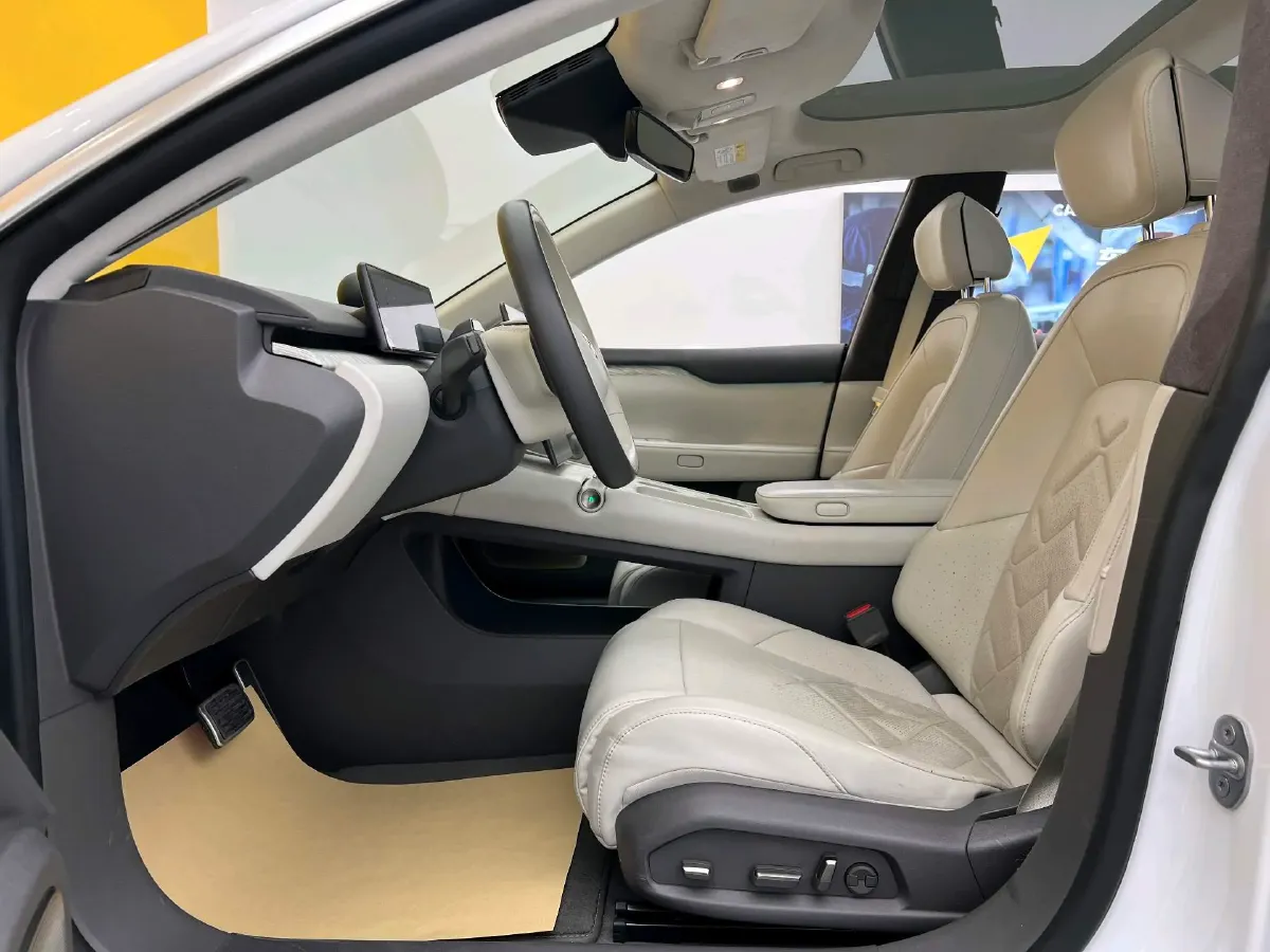 2022 JunTian HeiWuShi Youth 2.0T 203HP L4 6AT,autocango,china used car exporter,china ev exporter,chinese used car exporter,chinese used ev exporter