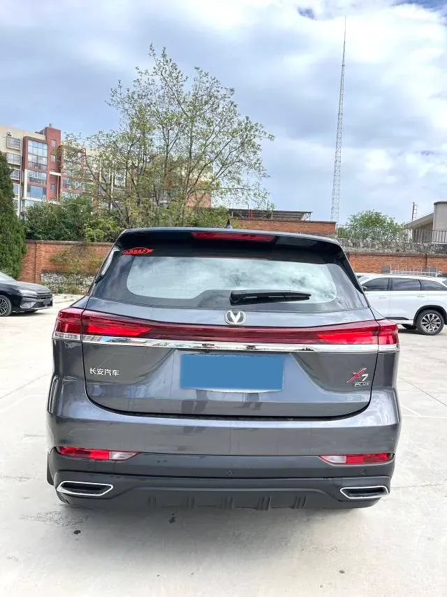 2024 ChangAn X7 PLUS 1.5T 188HP L4 7DCT,autocango,china used car exporter,china ev exporter,chinese used car exporter,chinese used ev exporter