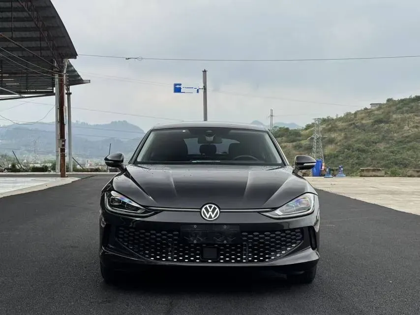 2023 Volkswagen Lamando 1.4T 150HP L4 7DCT,autocango,china used car exporter,china ev exporter,chinese used car exporter,chinese used ev exporter