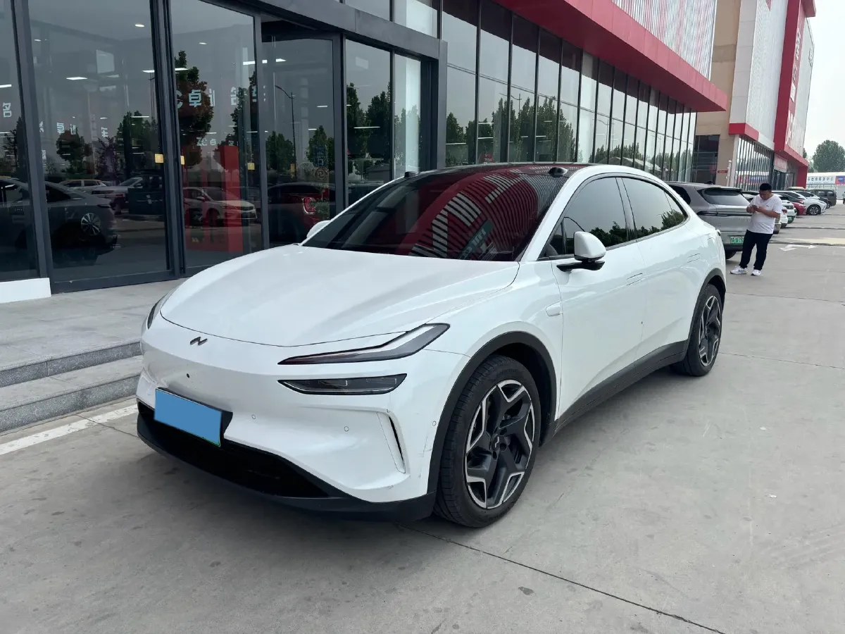 2024 IM L6 BEV 75KWH,autocango,china used car exporter,china ev exporter,chinese used car exporter,chinese used ev exporter