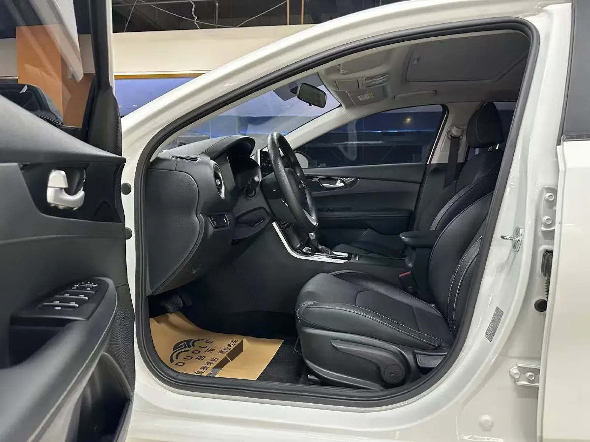 2021 Kia K3 1.5L 115HP L4 CVT,autocango,china used car exporter,china ev exporter,chinese used car exporter,chinese used ev exporter