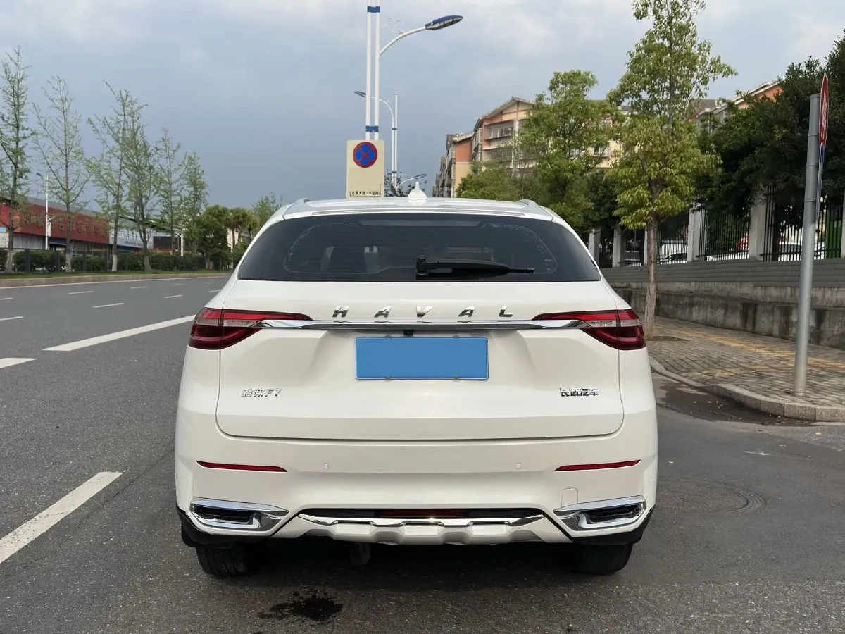 2019 Haval F7 1.5T 169HP L4 7DCT,autocango,china used car exporter,china ev exporter,chinese used car exporter,chinese used ev exporter