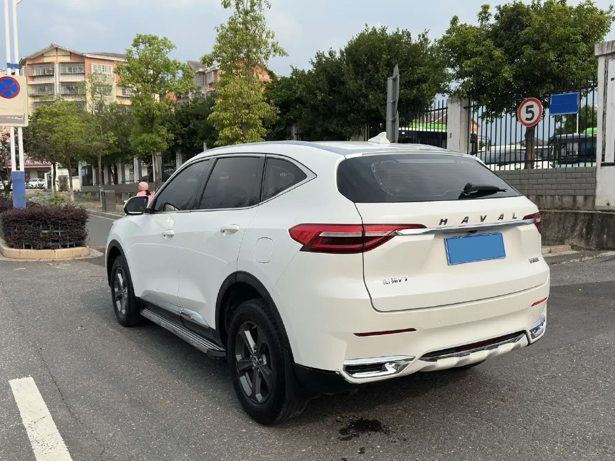2019 Haval F7 1.5T 169HP L4 7DCT,autocango,china used car exporter,china ev exporter,chinese used car exporter,chinese used ev exporter