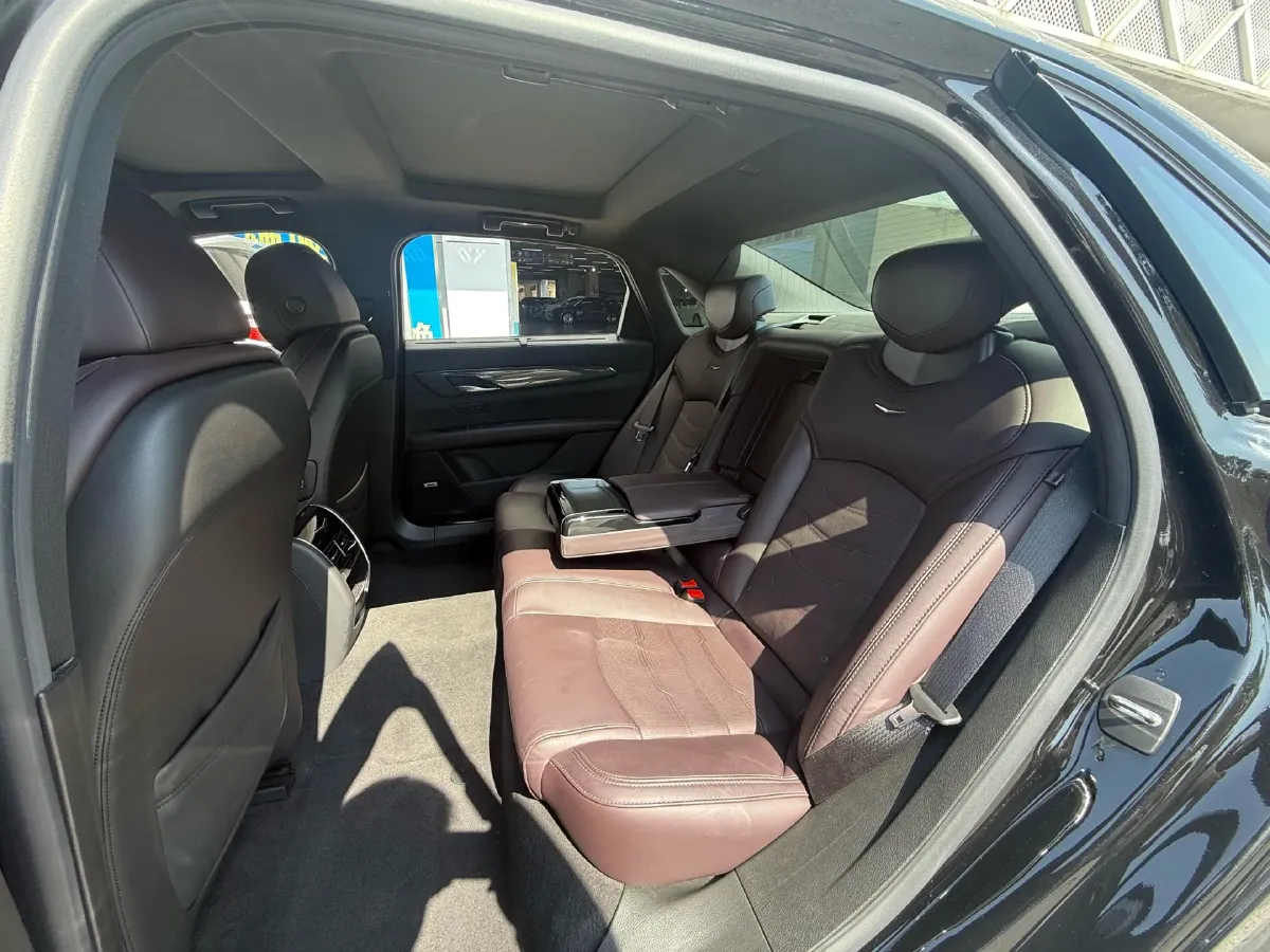 2022 Cadillac CT6 2.0T 237HP L4 10AT,autocango,china used car exporter,china ev exporter,chinese used car exporter,chinese used ev exporter