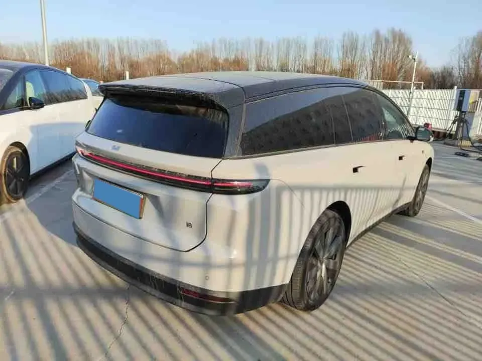2025 Li i8 BEV,autocango,china used car exporter,china ev exporter,chinese used car exporter,chinese used ev exporter