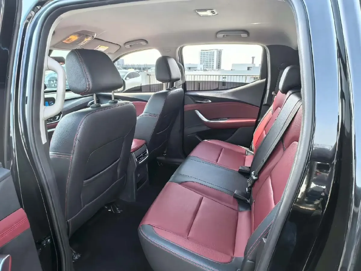 2023 MAXUS Interstellar 2.0T 261HP L4 8AT,autocango,china used car exporter,china ev exporter,chinese used car exporter,chinese used ev exporter