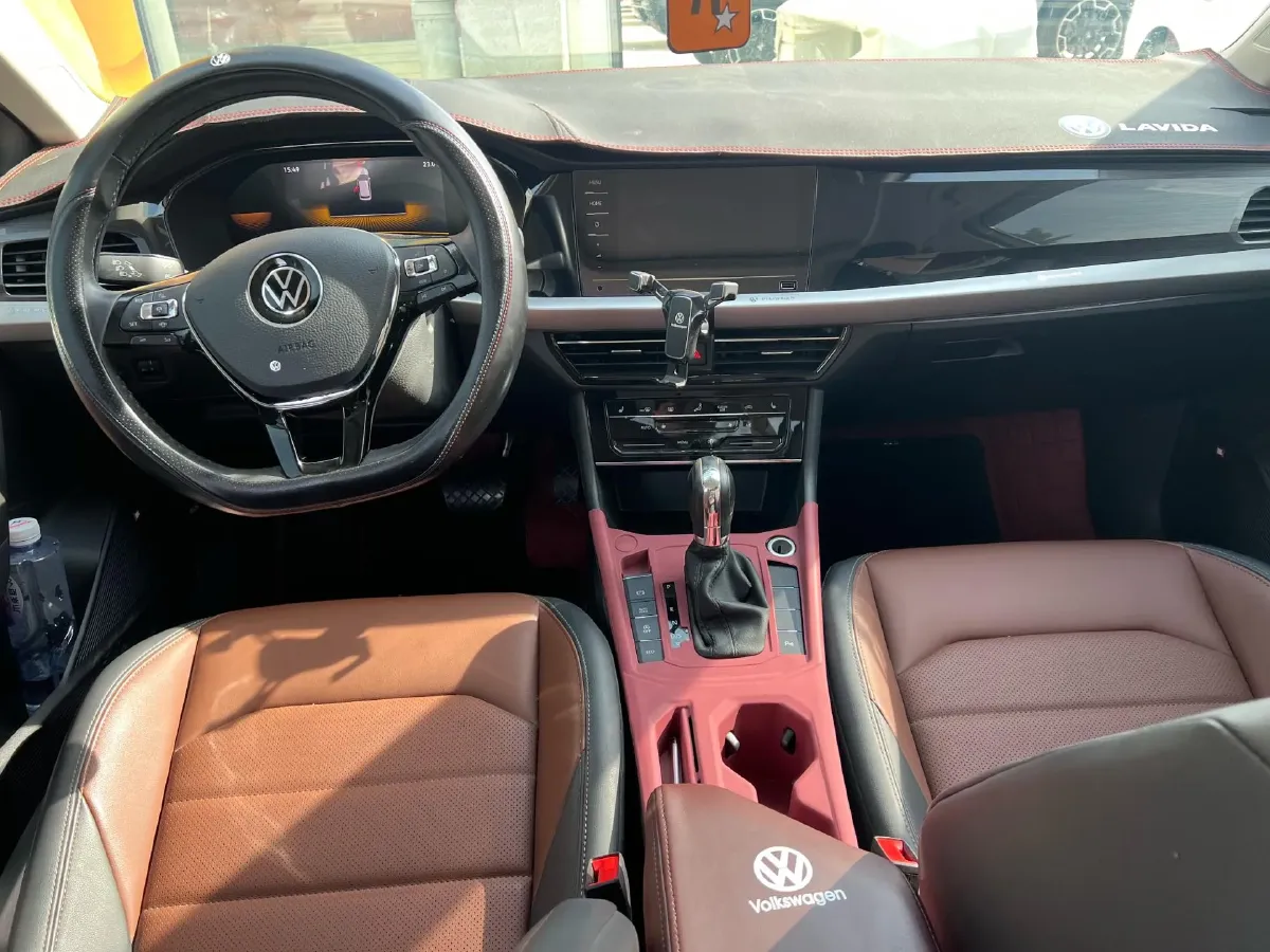 2021 Volkswagen Lavida 1.4T 150HP L4 7DCT,autocango,china used car exporter,china ev exporter,chinese used car exporter,chinese used ev exporter