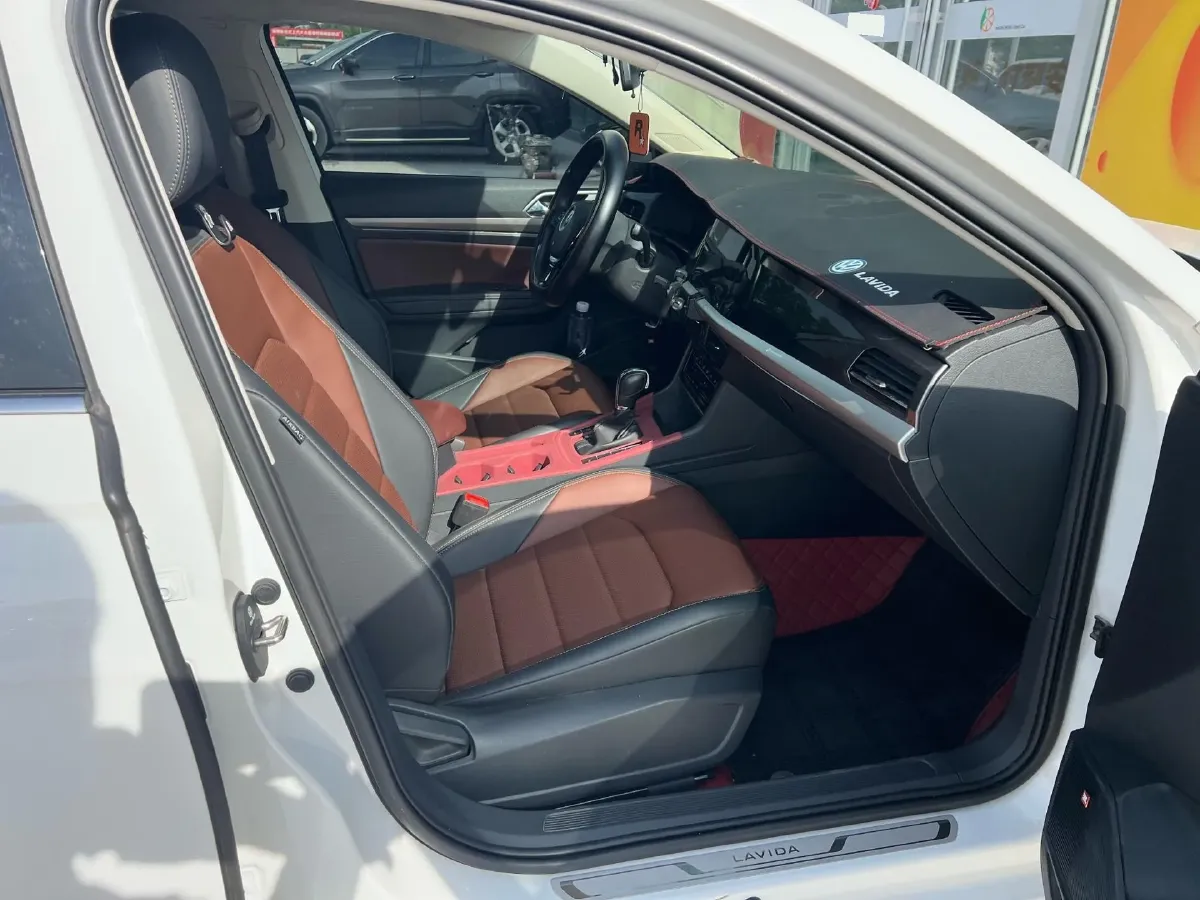 2021 Volkswagen Lavida 1.4T 150HP L4 7DCT,autocango,china used car exporter,china ev exporter,chinese used car exporter,chinese used ev exporter