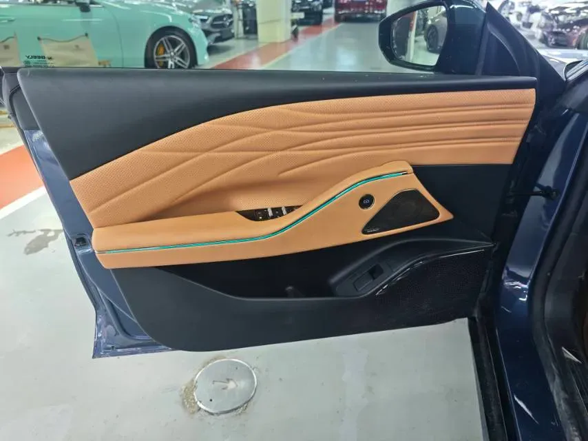 2025 Geely Galaxy Starshine 8 1.5L 112HP L4 1DHT PHEV,autocango,china used car exporter,china ev exporter,chinese used car exporter,chinese used ev exporter