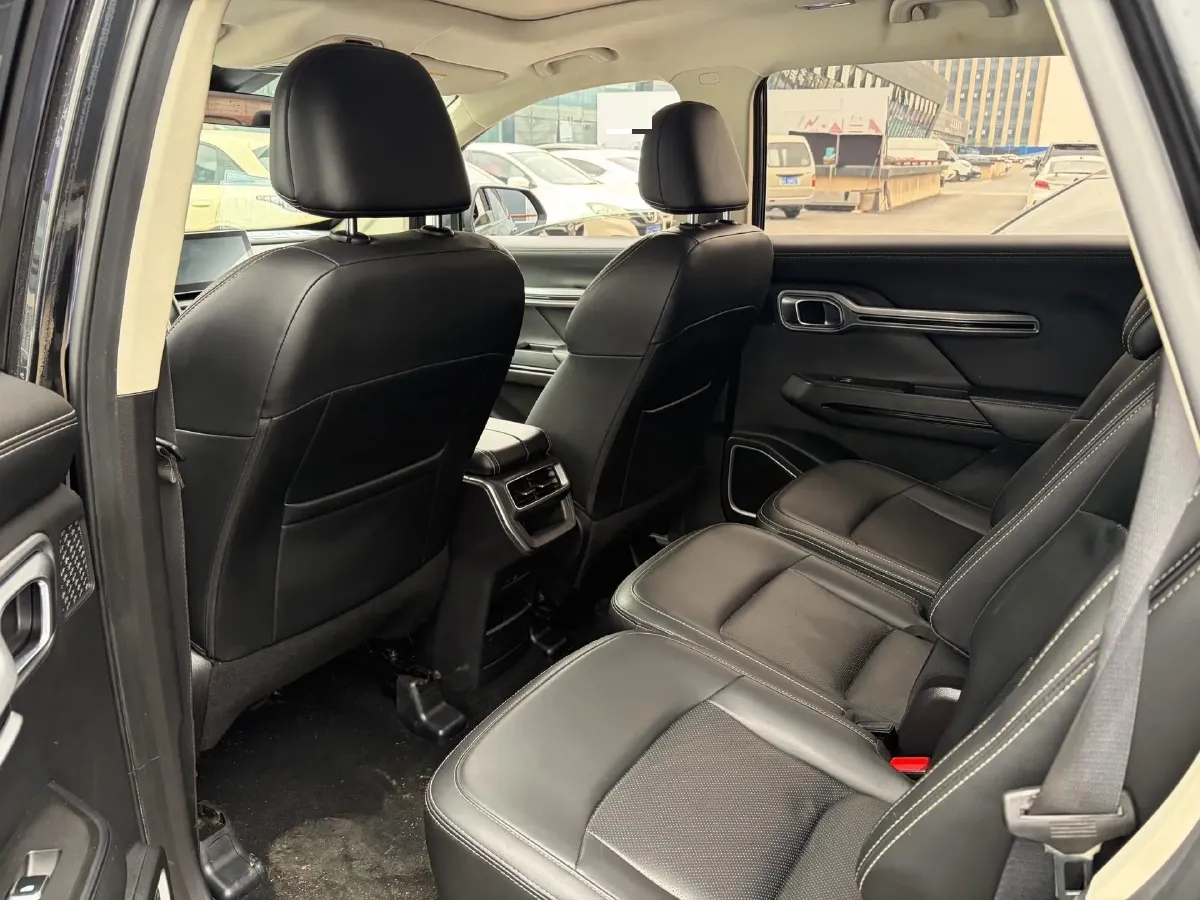 2020 Geely Okavango 1.8T 184HP L4 7DCT,autocango,china used car exporter,china ev exporter,chinese used car exporter,chinese used ev exporter