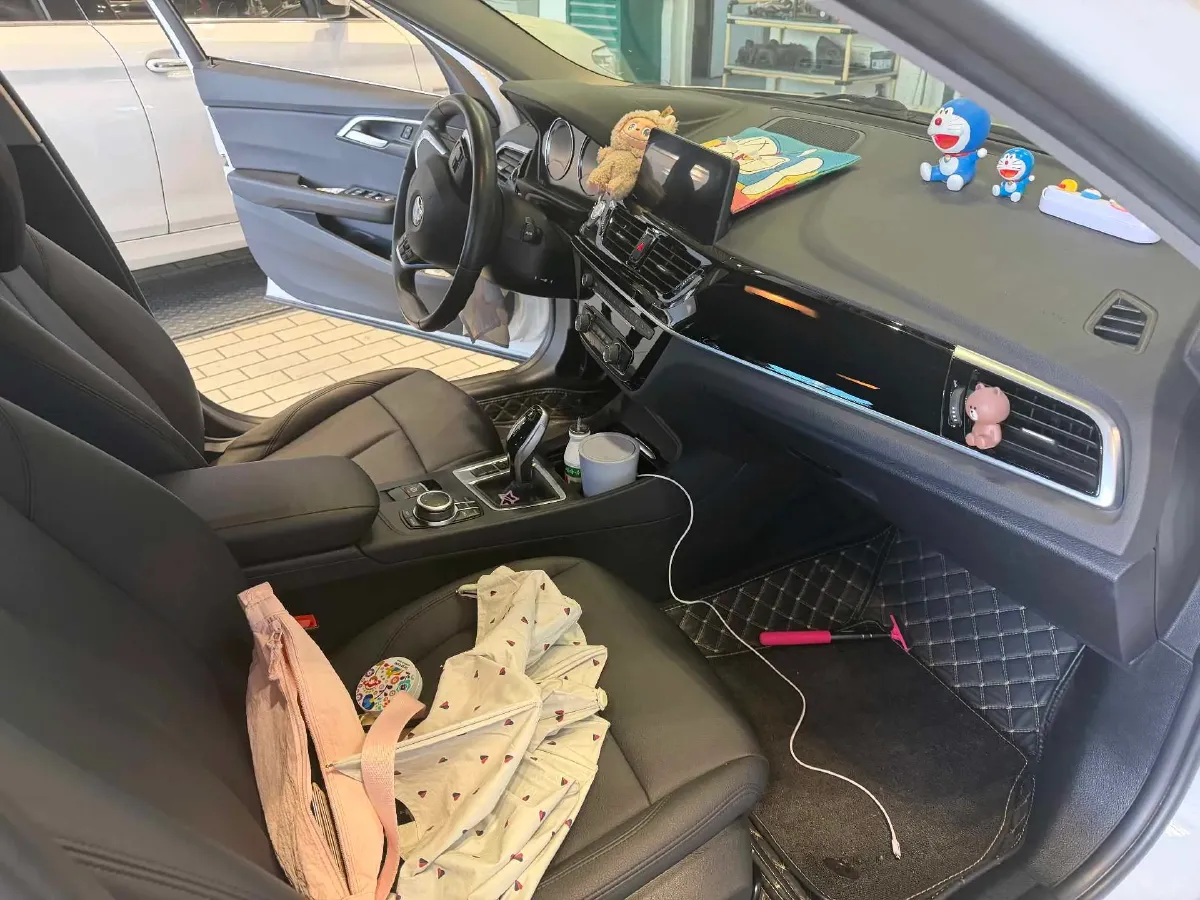 2021 BMW 1 Series 1.5T 140HP L3 7DCT,autocango,china used car exporter,china ev exporter,chinese used car exporter,chinese used ev exporter