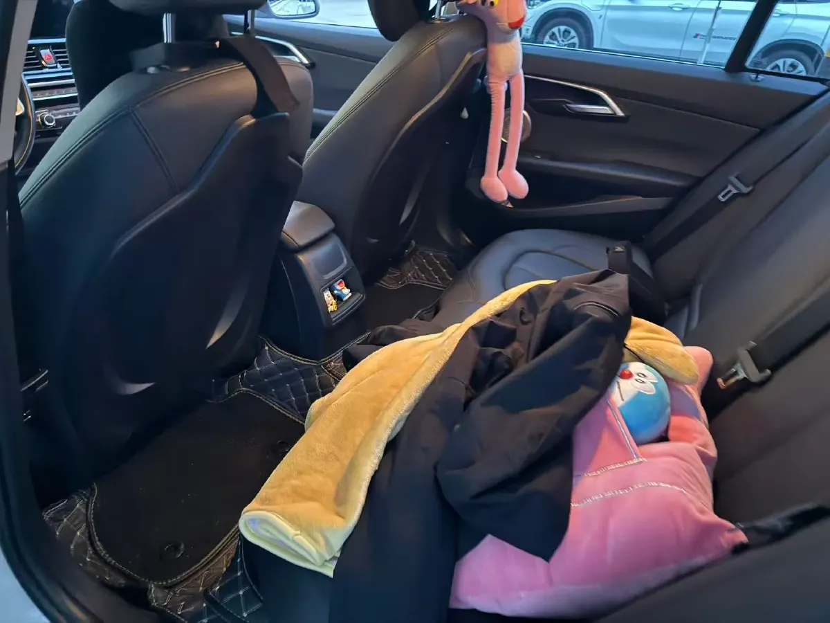 2021 BMW 1 Series 1.5T 140HP L3 7DCT,autocango,china used car exporter,china ev exporter,chinese used car exporter,chinese used ev exporter