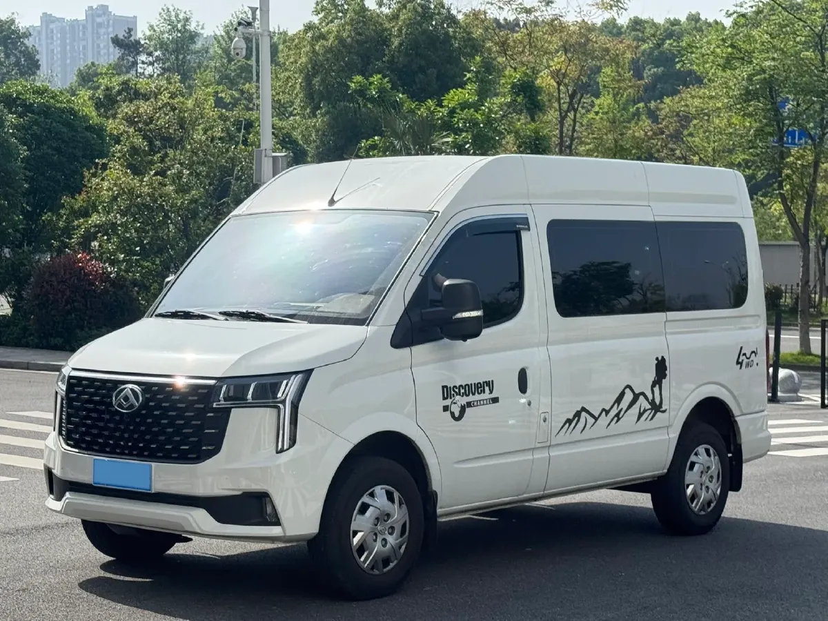 2025 MAXUS XinTu V80 2.0T 147HP L4 6MT,autocango,china used car exporter,china ev exporter,chinese used car exporter,chinese used ev exporter
