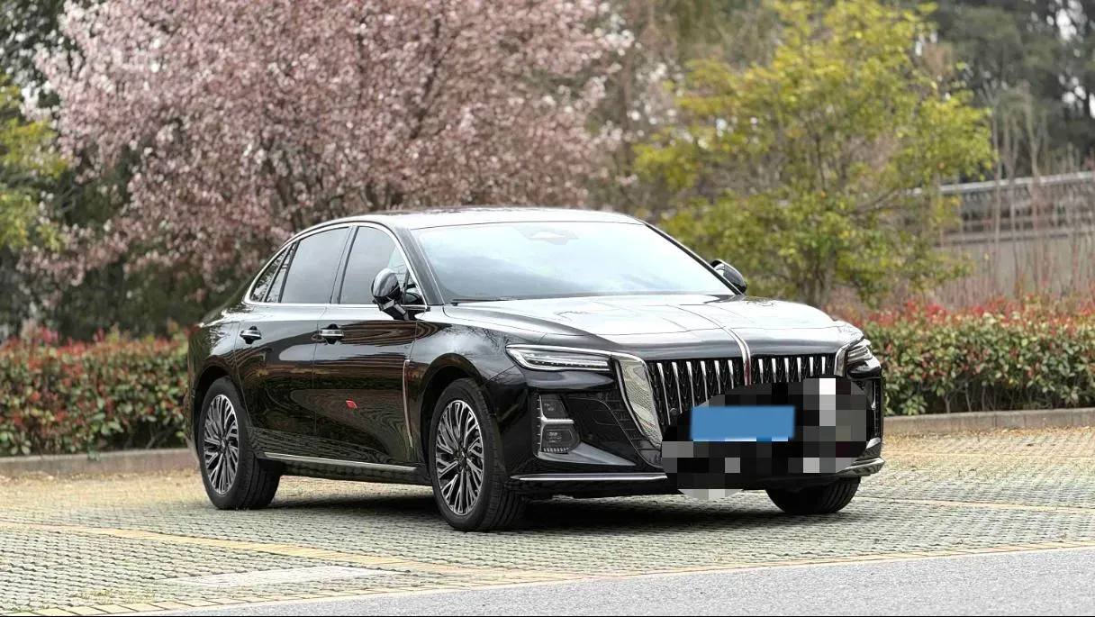 2024 HongQi H5 2.0T 224HP L4 8AT,autocango,china used car exporter,china ev exporter,chinese used car exporter,chinese used ev exporter