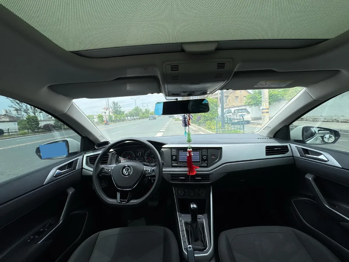 2019 Volkswagen Polo 1.5L 113HP L4 6AT,autocango,china used car exporter,china ev exporter,chinese used car exporter,chinese used ev exporter