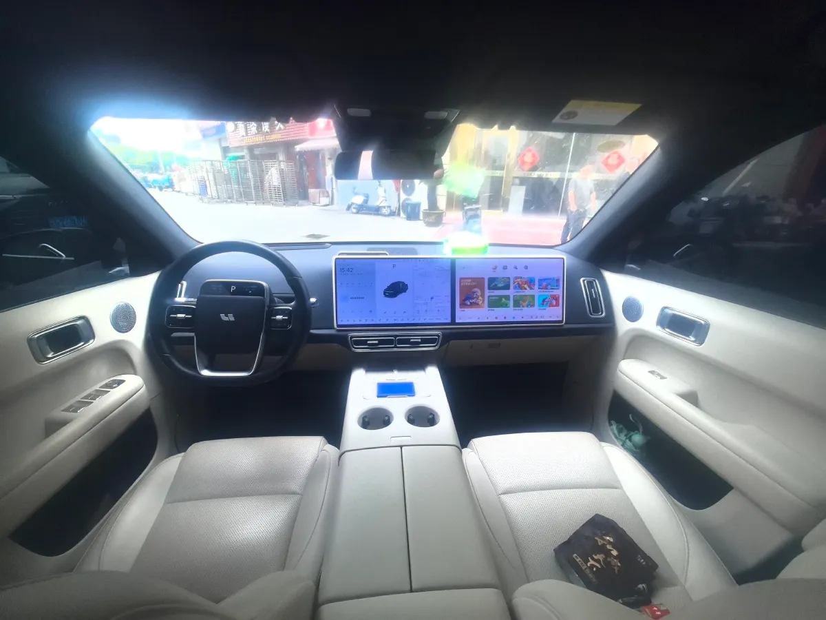 2024 Li L6 Range Extended 154HP L4 REEV 36.8KWH,autocango,china used car exporter,china ev exporter,chinese used car exporter,chinese used ev exporter