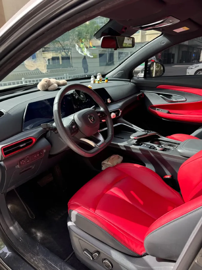 2020 ChangAn UNI-T 1.5T 180HP L4 7DCT,autocango,china used car exporter,china ev exporter,chinese used car exporter,chinese used ev exporter