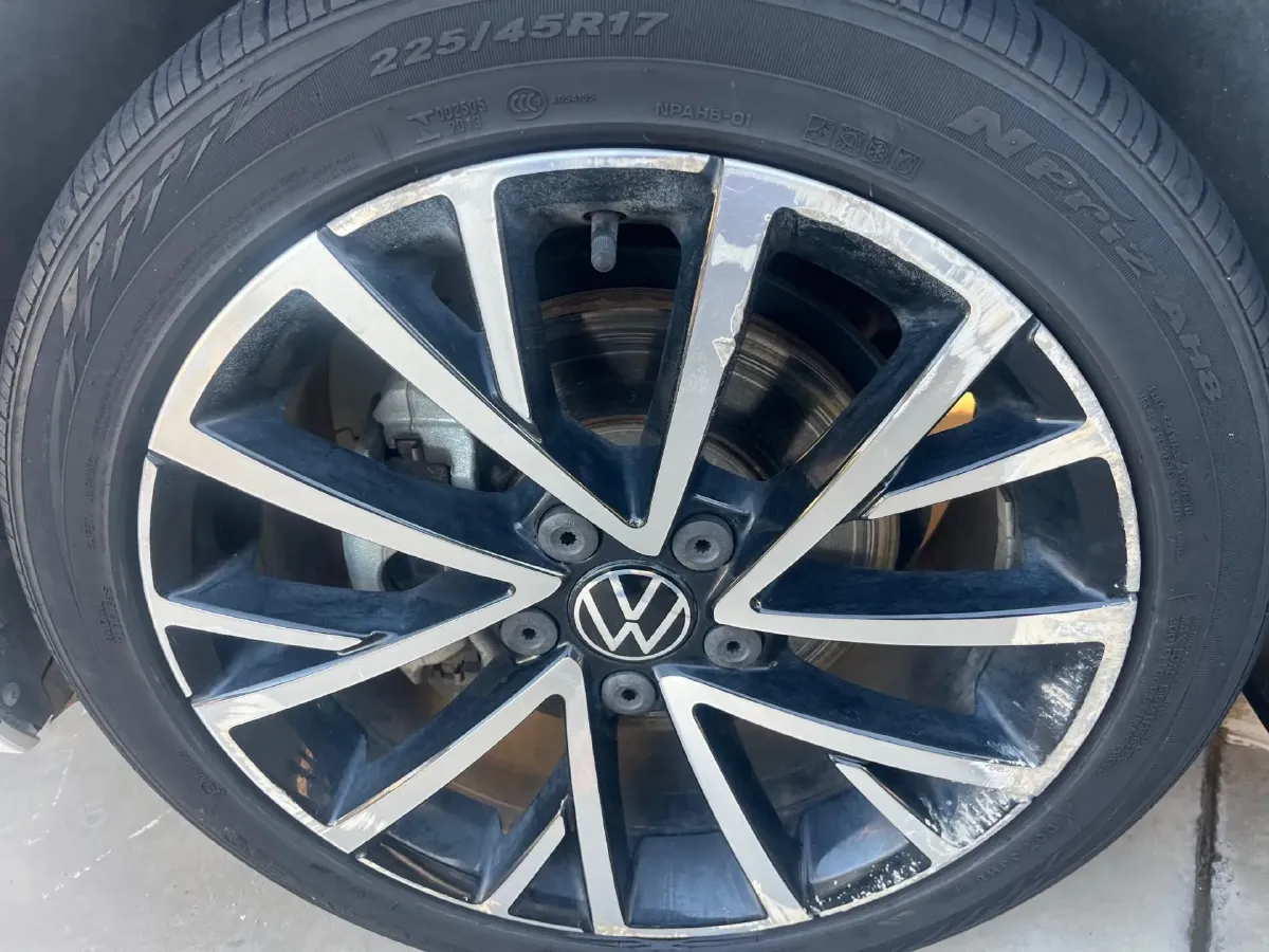 2019 Volvo V40 1.5T 152HP L4 6AT,autocango,china used car exporter,china ev exporter,chinese used car exporter,chinese used ev exporter