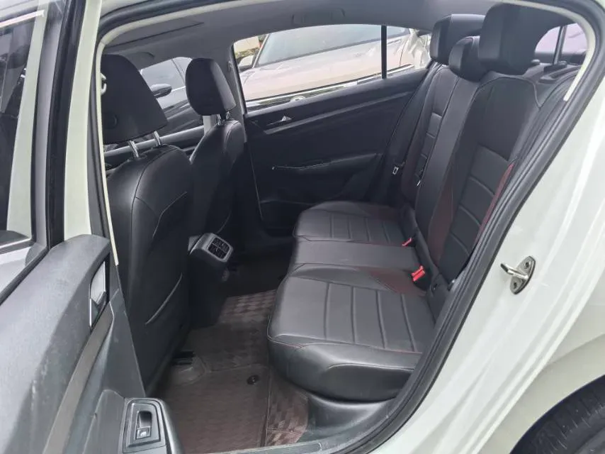 2019 HuangHai WeiLong 2.4T 218HP L4 6AT,autocango,china used car exporter,china ev exporter,chinese used car exporter,chinese used ev exporter