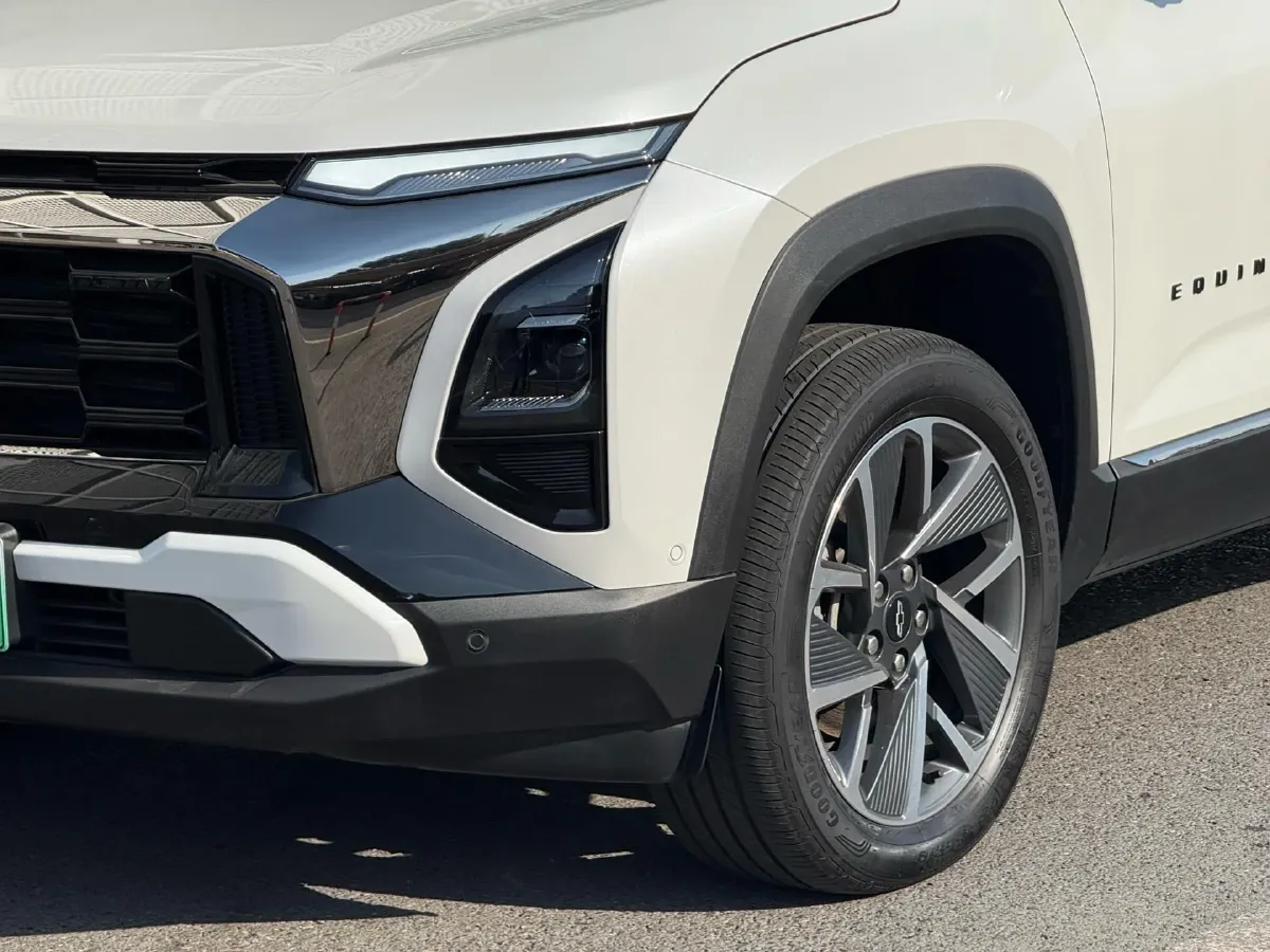 2024 Chevrolet EquinoxPlus 1.5T 180HP L4 2DHT PHEV 24.4KWH,autocango,china used car exporter,china ev exporter,chinese used car exporter,chinese used ev exporter