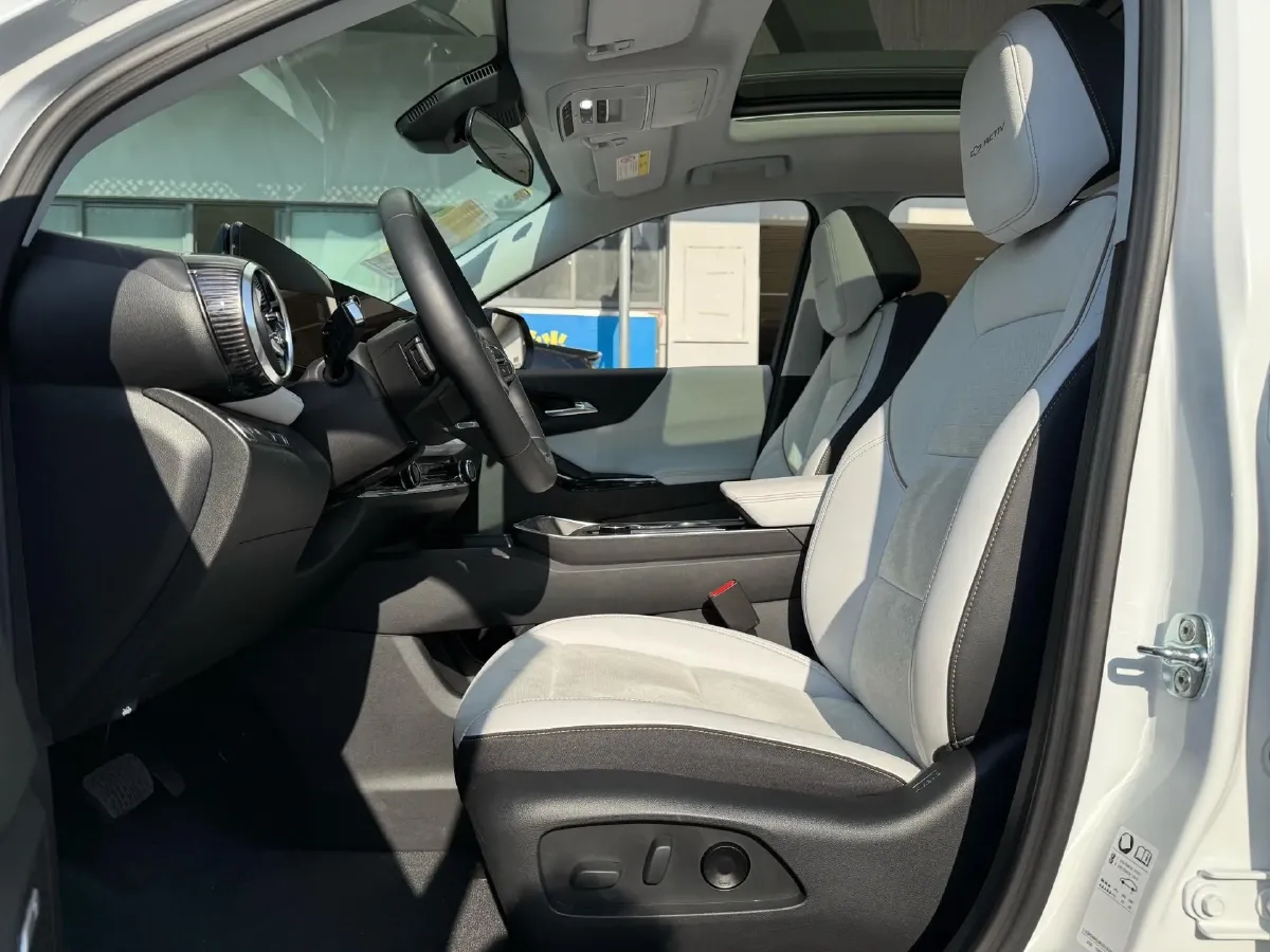 2024 Chevrolet EquinoxPlus 1.5T 180HP L4 2DHT PHEV 24.4KWH,autocango,china used car exporter,china ev exporter,chinese used car exporter,chinese used ev exporter