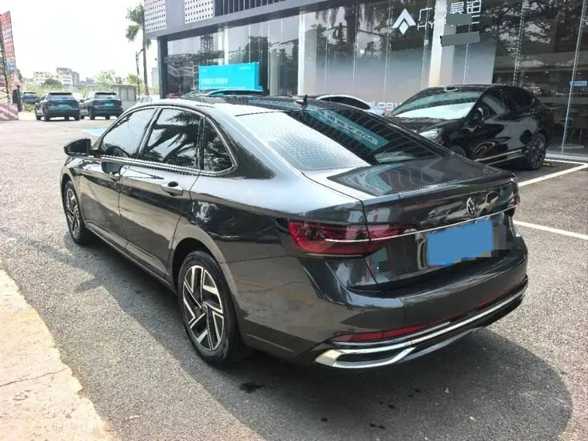 2023 Volkswagen Sagitar 1.5T 160HP L4 7DCT,autocango,china used car exporter,china ev exporter,chinese used car exporter,chinese used ev exporter