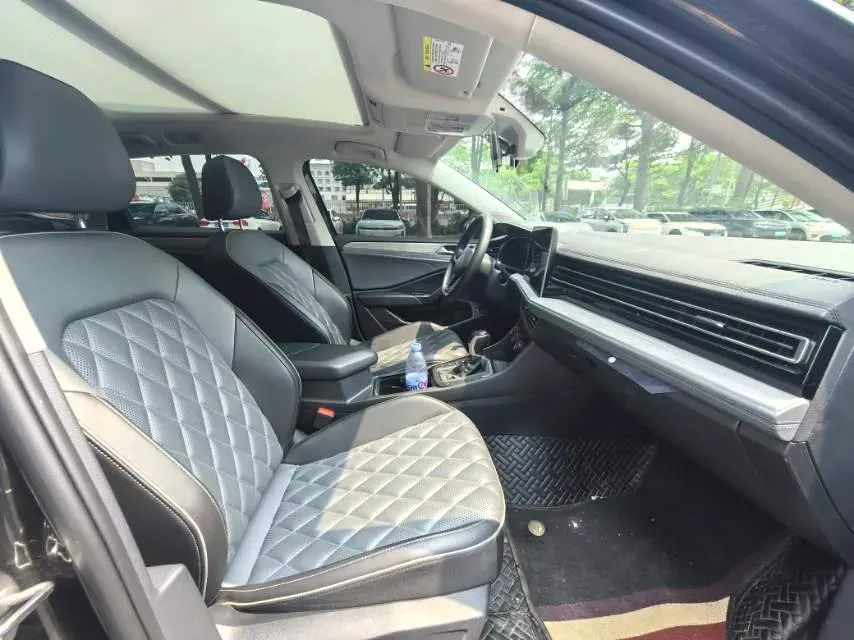 2023 Volkswagen Sagitar 1.5T 160HP L4 7DCT,autocango,china used car exporter,china ev exporter,chinese used car exporter,chinese used ev exporter