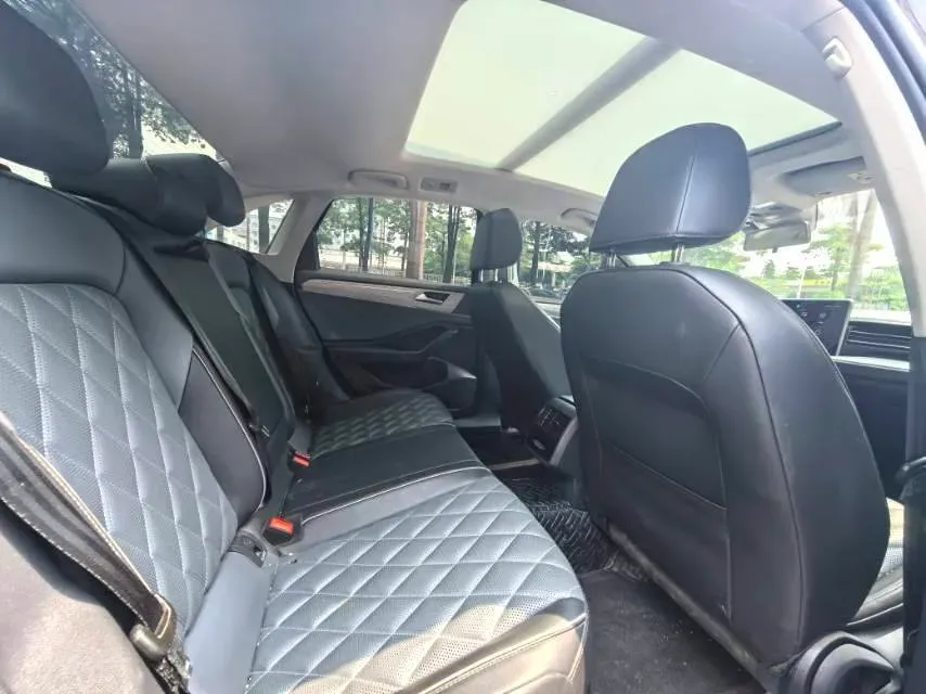 2023 Volkswagen Sagitar 1.5T 160HP L4 7DCT,autocango,china used car exporter,china ev exporter,chinese used car exporter,chinese used ev exporter