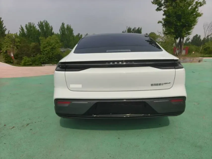 2025 Geely Galaxy Starshine 8 1.5T 163HP L4 3DHT PHEV 27.69KWH,autocango,china used car exporter,china ev exporter,chinese used car exporter,chinese used ev exporter