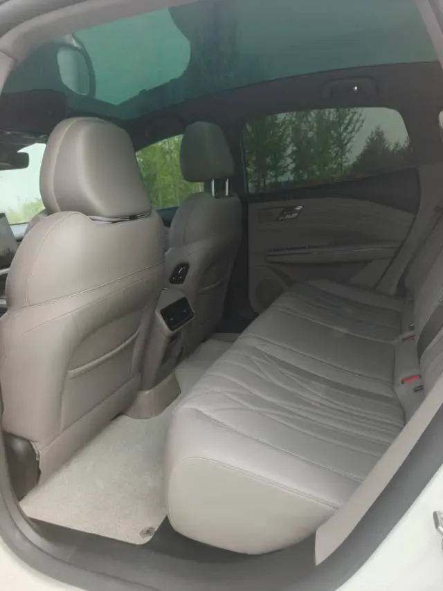 2025 Geely Galaxy Starshine 8 1.5T 163HP L4 3DHT PHEV 27.69KWH,autocango,china used car exporter,china ev exporter,chinese used car exporter,chinese used ev exporter