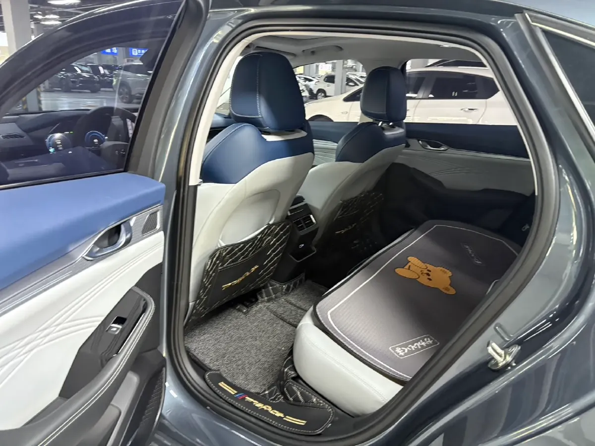 2023 Geely Preface 2.0T 190HP L4 7DCT,autocango,china used car exporter,china ev exporter,chinese used car exporter,chinese used ev exporter