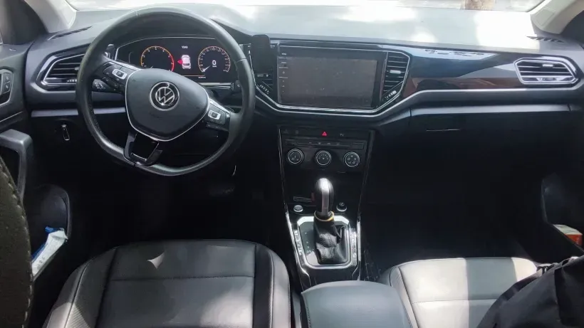 2022 Volkswagen T-Roc 1.4T 150HP L4 7DCT,autocango,china used car exporter,china ev exporter,chinese used car exporter,chinese used ev exporter