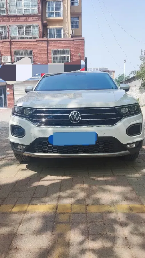 2022 Volkswagen T-Roc 1.4T 150HP L4 7DCT,autocango,china used car exporter,china ev exporter,chinese used car exporter,chinese used ev exporter