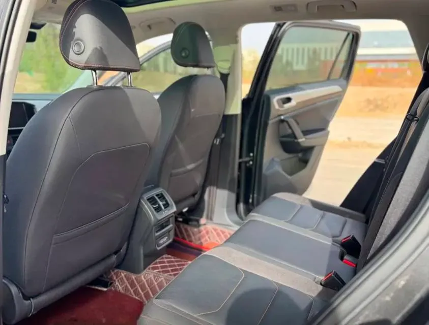 2021 Volkswagen Tayron 2.0T 186HP L4 7DCT,autocango,china used car exporter,china ev exporter,chinese used car exporter,chinese used ev exporter