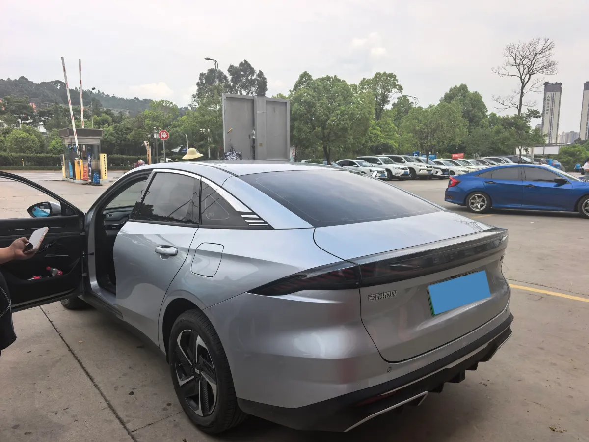 2025 BYD Sea Lion 05 DM-i 1.5L 101HP L4 E-CVT PHEV 12.9KWH,autocango,china used car exporter,china ev exporter,chinese used car exporter,chinese used ev exporter