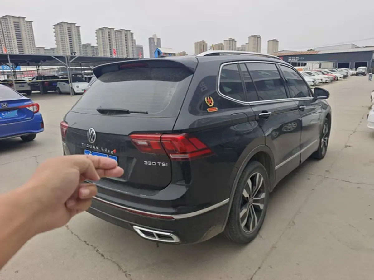 2024 Volkswagen Tiguan L 2.0T 186HP L4 7DCT,autocango,china used car exporter,china ev exporter,chinese used car exporter,chinese used ev exporter