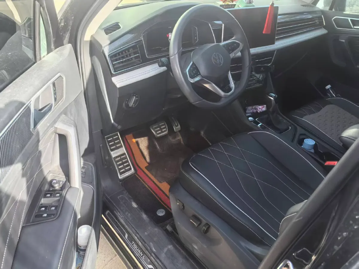 2024 Volkswagen Tiguan L 2.0T 186HP L4 7DCT,autocango,china used car exporter,china ev exporter,chinese used car exporter,chinese used ev exporter